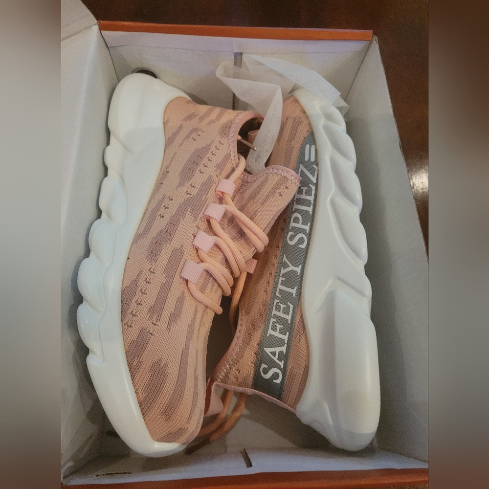 Pink Spiez steel toed safety sneakers size men 4 women's 6  nwt